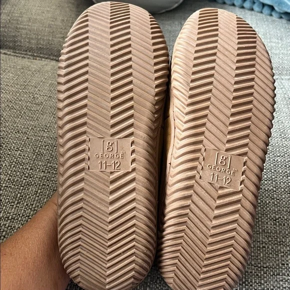 George Men's Hillcrest Suede Moccasin Slippers Camel Size 11-12 NWOT - Picture 5 of 6